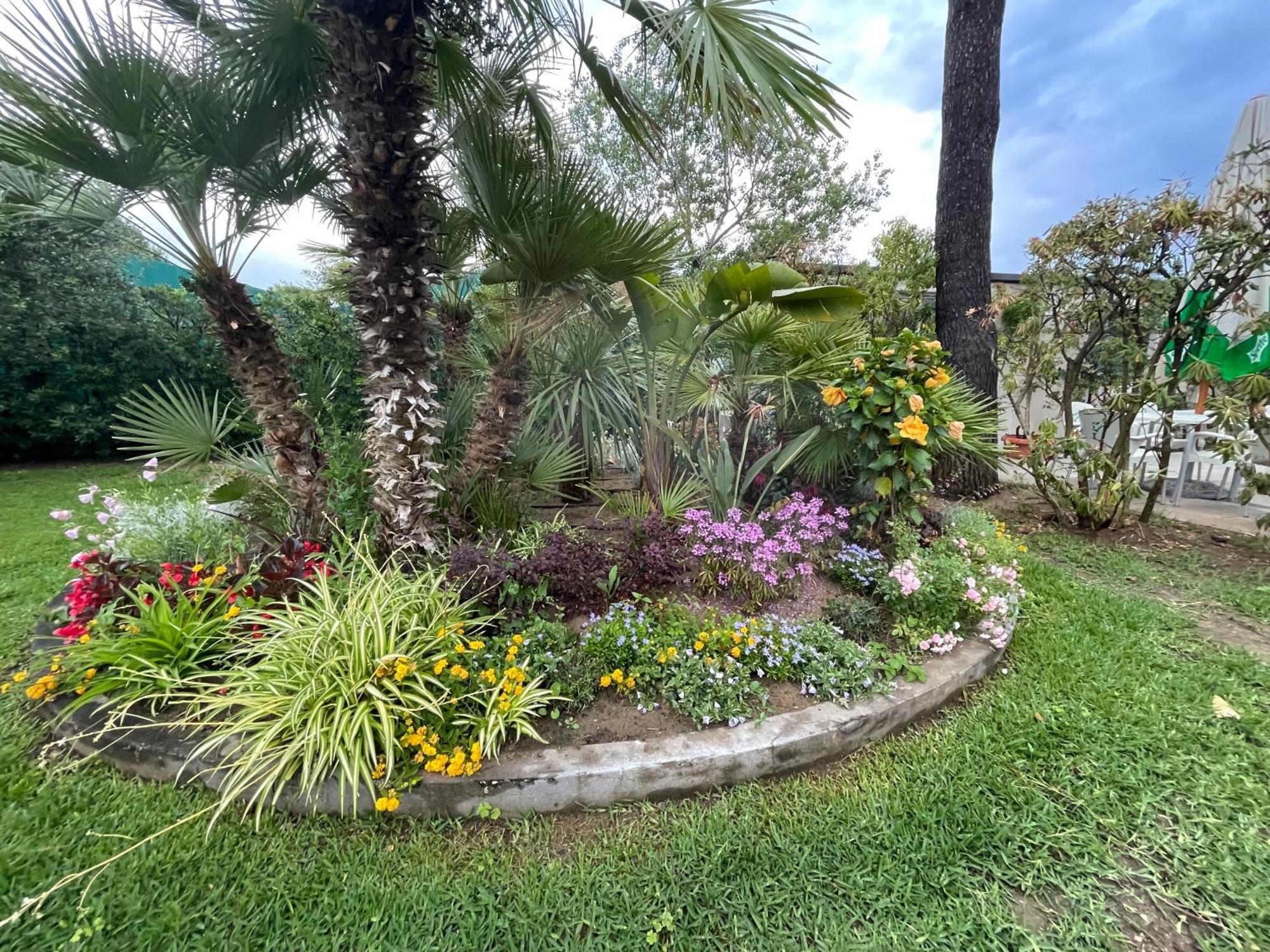 Villa Paonessa Lido Di Fondi Rom bilde
